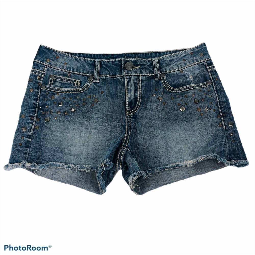 MAURICES Women’s Blue Jean Bootie Shorts Size 5/6